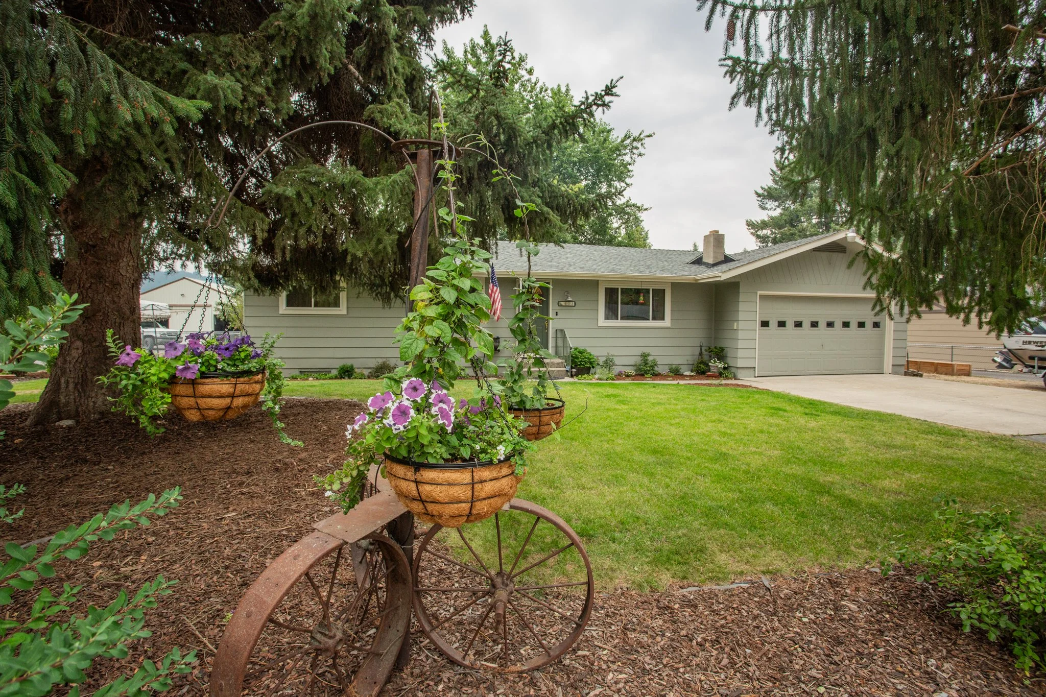 533 S Bret Ave, Coeur D’Alene ID 83814 – Home in Community with Private Riverfront Park!
