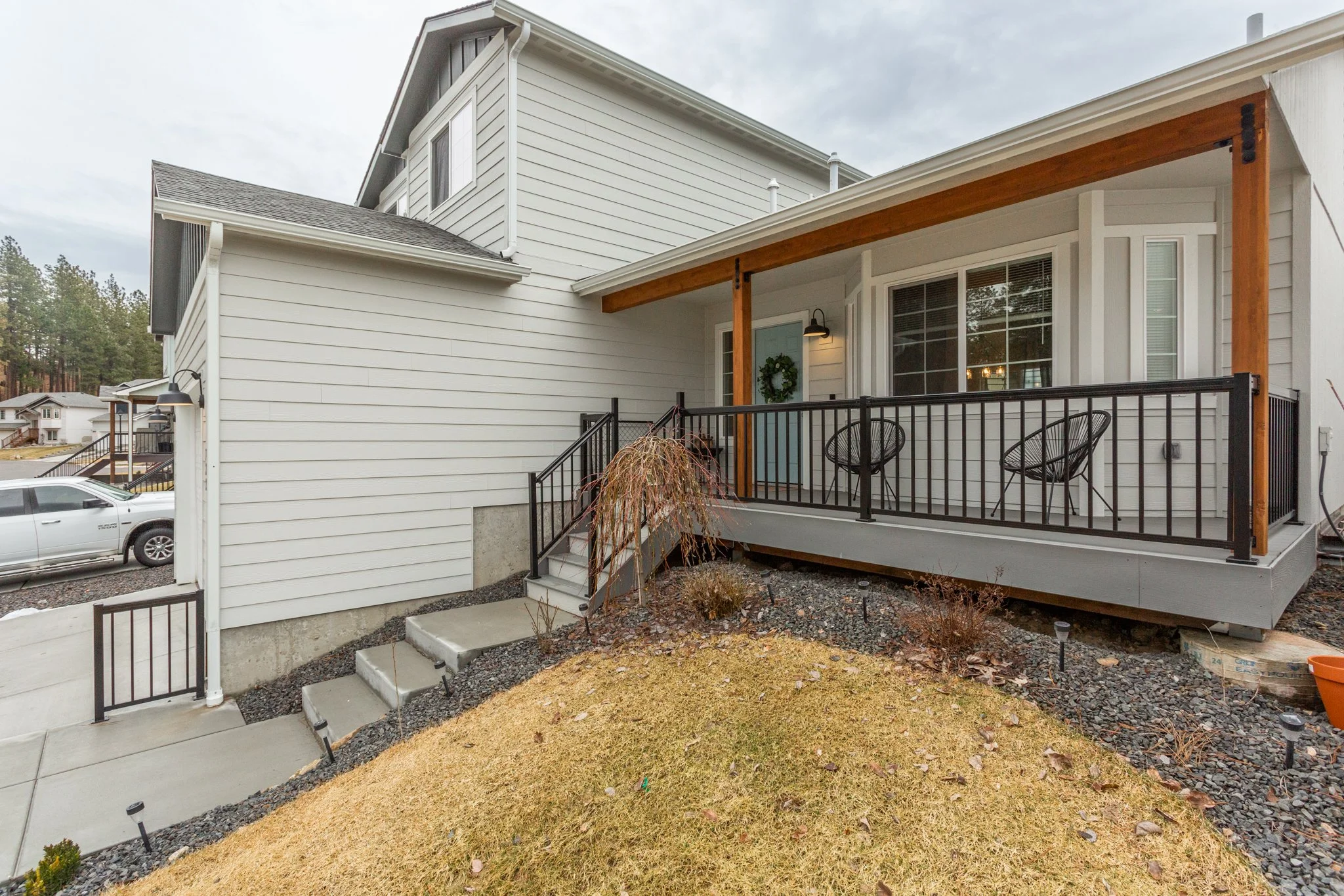 722 E Canterbury Ln, Colbert WA 99005: Discover Your Dream Home!