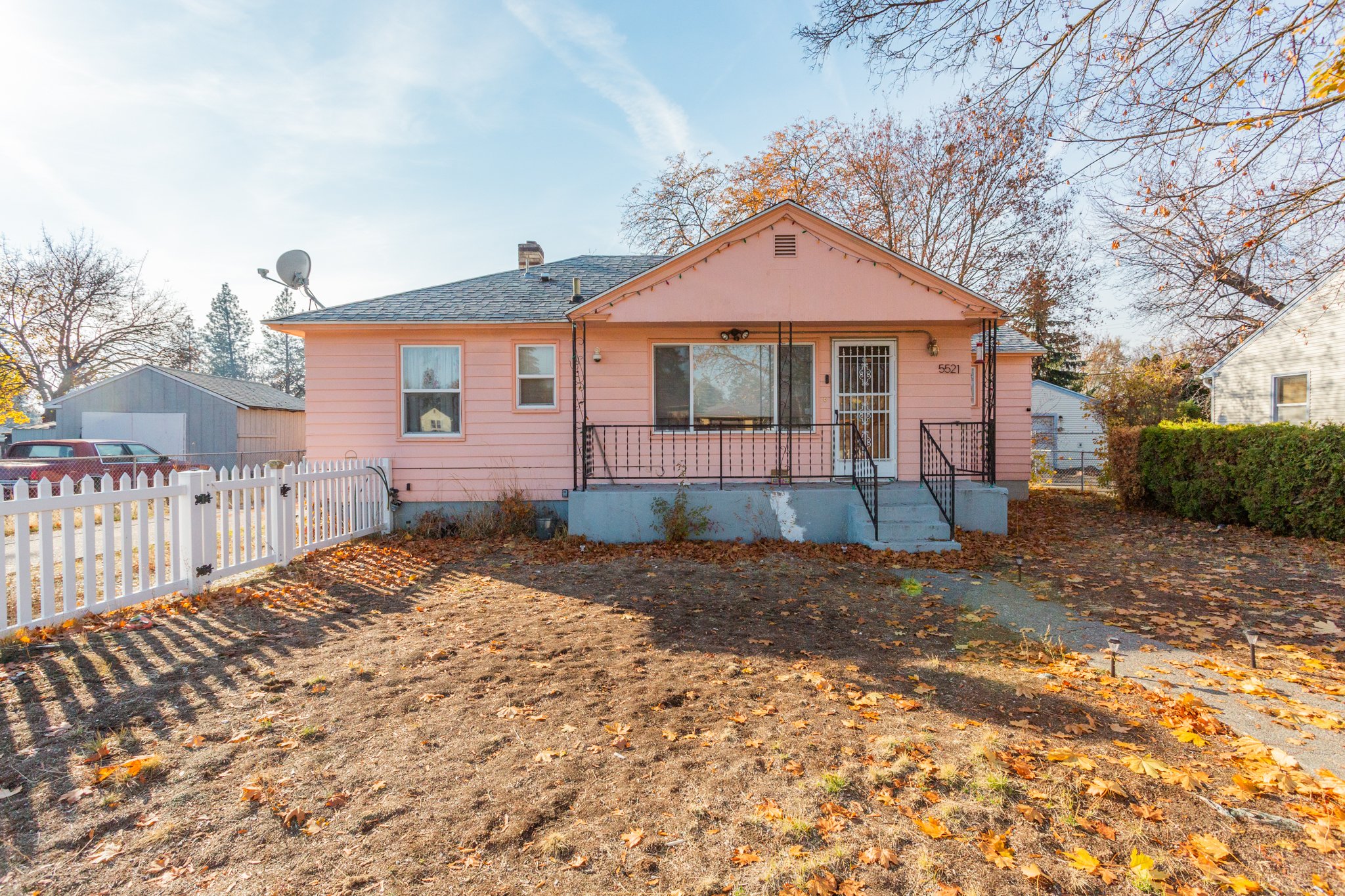 5521 N C St, Spokane WA 99205: Perfect for Multi-Generational Living or Airbnb!
