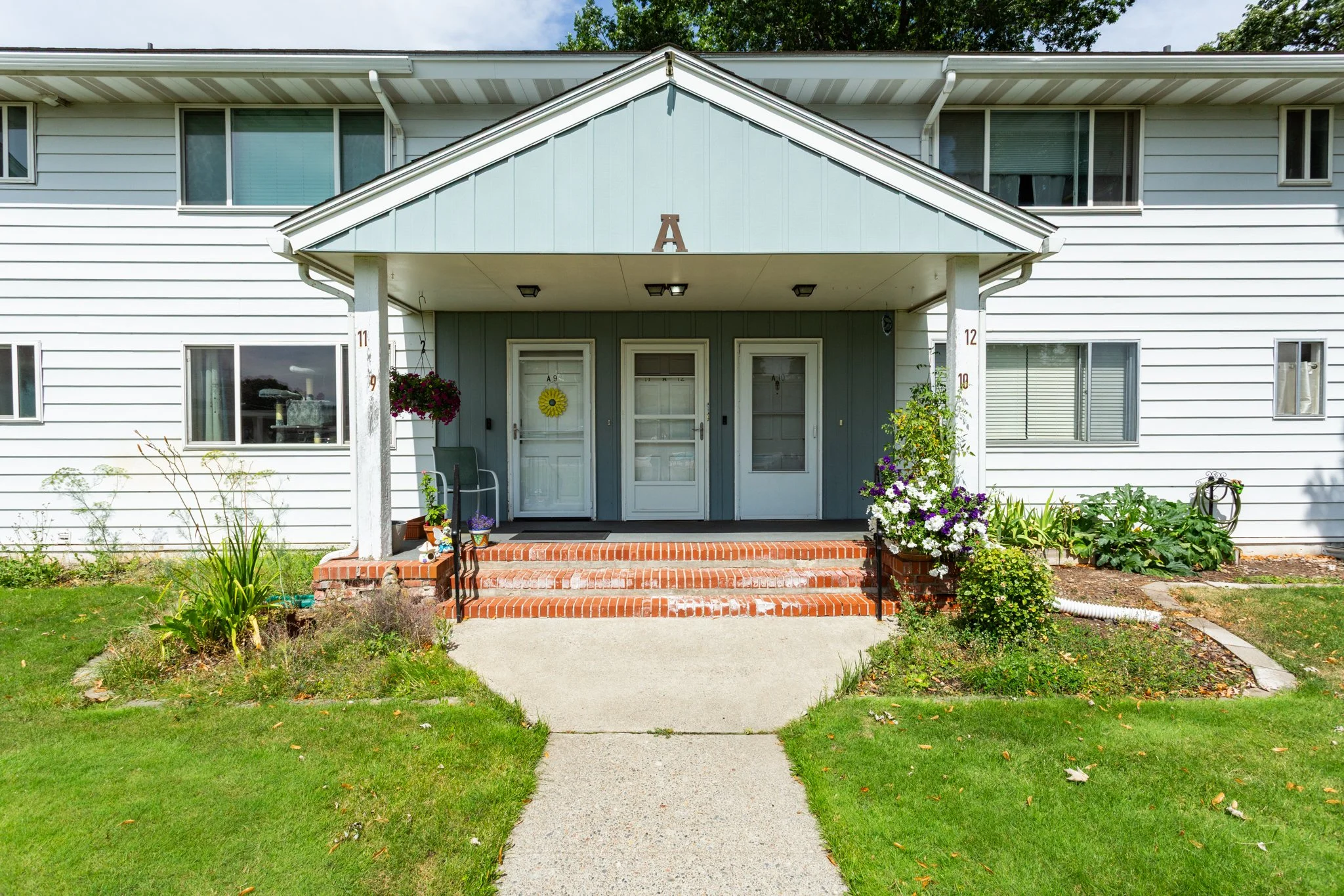 250 N Raymond Rd Spokane, WA 99206